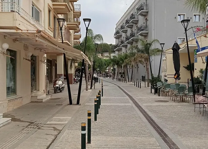 Aeraki Center Apartman *